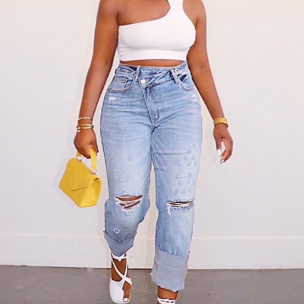 High-waisted crossover Jeans